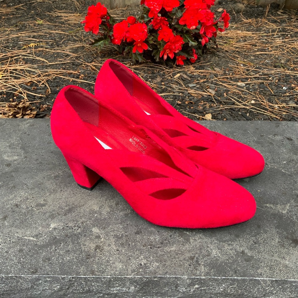 New Red Lulu Hun vintage reproduction heels